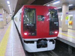 長野電鉄線 2100系 スノーモンキー 前面 長野駅にて