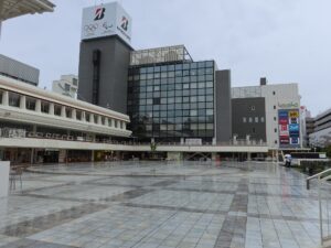 新潟 万代シテイ バスセンター 2階広場