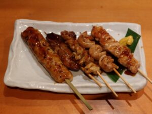 焼き鳥盛り合わせ 河童安兵衛 新潟店にて