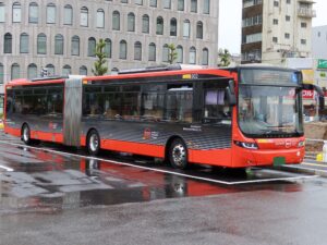 新潟交通 BRT萬代橋ライン 連接バス 新潟駅にて
