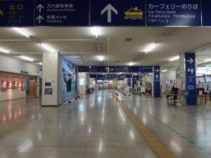 佐渡汽船 新潟港ターミナル 全景