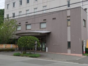 甲府湯村温泉 湯村ホテルB&B 玄関