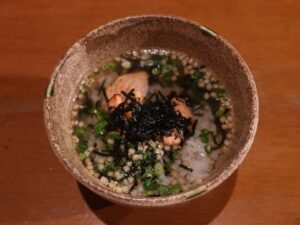 鮭茶漬け 創作和風居酒屋 茜屋にて