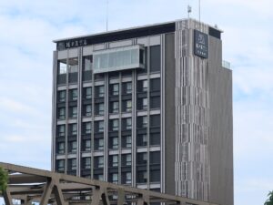 城のホテル甲府 建物 JR甲府駅北口から撮影