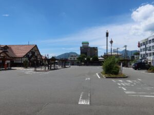 富士山麓電気鉄道 富士急行線 河口湖駅 駅前ロータリーとバスターミナル