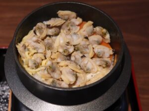 あさりのかまど飯 炊き上がり 湯けむり天然秘湯 龍泉の湯にて