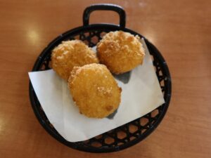 カニクリームコロッケ 浅草ROX まつり湯にて
