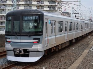 東京メトロ日比谷線 13000系 前面 谷塚駅にて撮影
