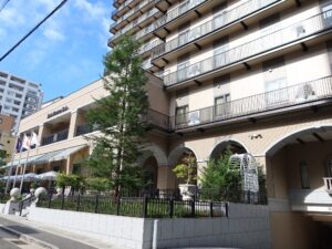 ホテルモントレ神戸 建物正面