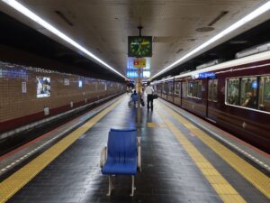 神戸高速線 高速神戸駅 3番線・4番線 主に新開地・明石・東二見・姫路方面に行く列車が発着します