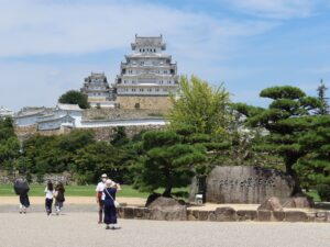 姫路城 三の丸広場 正面から撮影