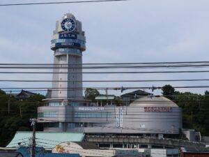 明石市立天文科学館 山陽電鉄本線 人丸前駅から撮影