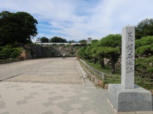 兵庫県立明石公園 明石城跡 入口