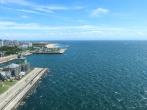 明石海峡大橋 舞子海上プロムナードから大阪方向の景色