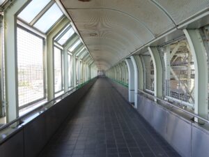 明石海峡大橋 舞子海上プロムナード カフェレストランからエレベーターホールへの道のり