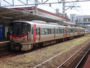 JR山陽本線 227系 全体 宮島口駅にて撮影