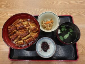 穴子めし 宮島 お食事処 梅山にて