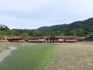 宮島 厳島神社 全景 海より