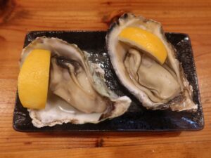 蒸し牡蠣 広島 魚樽本店にて