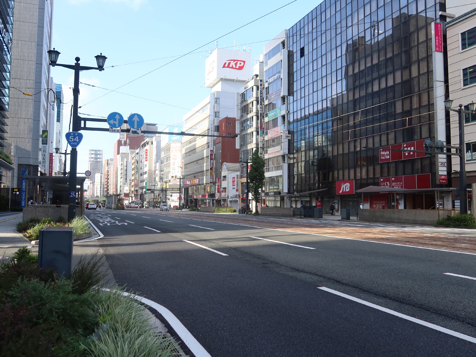 国道54号線 本通電停付近