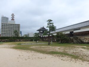 広島城 多門櫓と太鼓櫓