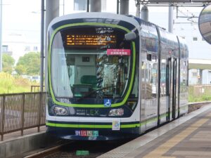 広島電鉄 1000型 GREEN MOVER LEX 広島港(宇品)駅にて撮影