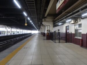 JR日光線 宇都宮駅 5番線 主に日光線で鹿沼・日光方面に行く列車が発着します