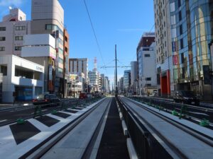 宇都宮ライトレール JR宇都宮駅東口付近 まもなく試運転が始まります