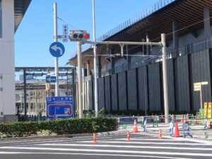 宇都宮ライトレール 宇都宮駅西口への入口 まもなく試運転が始まります