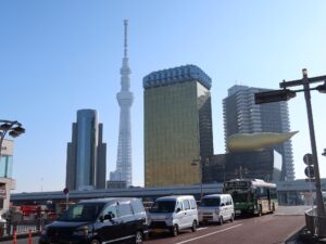 東武伊勢崎線 浅草駅周辺 東京スカイツリーが見えます