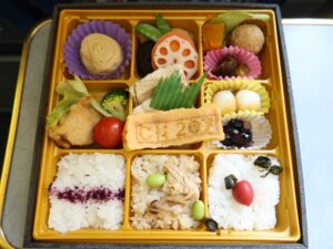 下今市駅 SL大樹 幕の内弁当 中身