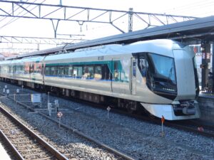 東武日光線 500系 特急リバティけごん 全体 下今市駅にて撮影