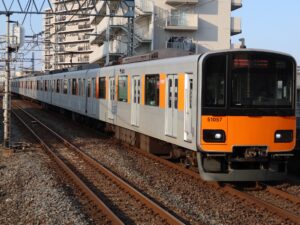 東武伊勢崎線 50050系 全体 獨協大学前駅にて撮影