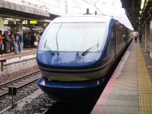 智頭急行 HOT7000系 特急スーパーはくと 前面 京都駅で撮影