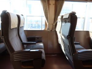 JR山陰本線 キハ187系 特急スーパーおき シート側面 鳥取駅にて撮影