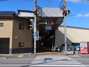米子 本通り商店街 アーケード入口
