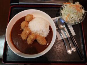 カツカレー サラダ付き 米子 串屋芭蕉庵にて