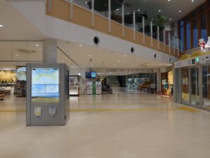 鳥取砂丘コナン空港 鳥取空港 到着ロビー
