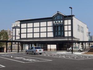 JR鹿児島本線 鹿児島駅 駅舎とタクシー乗り場