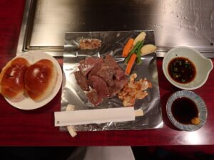 サーロインステーキ200g ステーキハウス アンガスにて