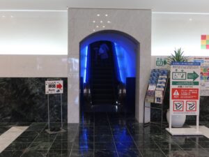 いおワールド かごしま水族館 2階へのエスカレーター