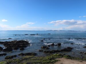 漁師料理かなや 天然温泉海辺の湯から見える東京湾 やや南寄り