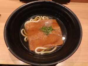 きつねのおうどん 新宿天然温泉 テルマー湯にて