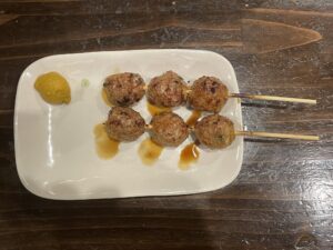 焼き鳥 つくね 焼き鳥屋 鳥蔵にて