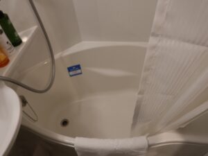 アパホテル＆リゾート 大阪梅田駅タワー スタンダードルーム バスタブ