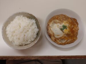 とんかつ丼 ダブルエッグ セパレーツ スーパー とんかつ丼 とんかつカレー こけしにて