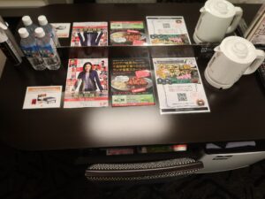 アパホテル 千葉駅前 スタンダードルーム デスク上