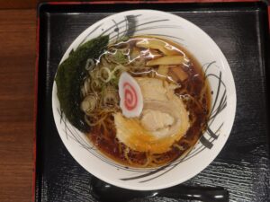 醤油ラーメン 東北自動車道 蓮田SAにて