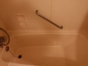 アパホテル&リゾート 東京ベイ幕張 セントラルタワー ツインルーム バスタブ