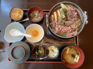 牛鍋セット 横浜天然温泉 SPA EASにて